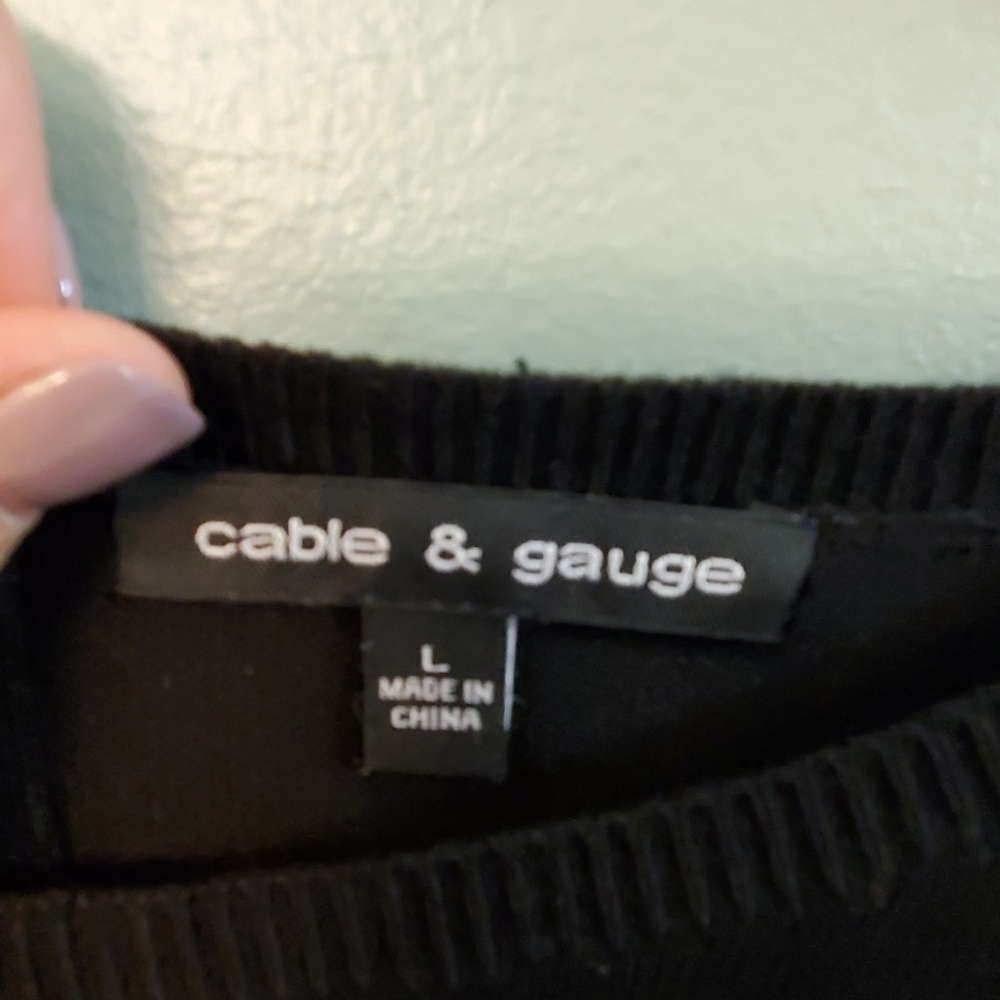Cable & Gauge Black Sweater - Picture 2 of 4